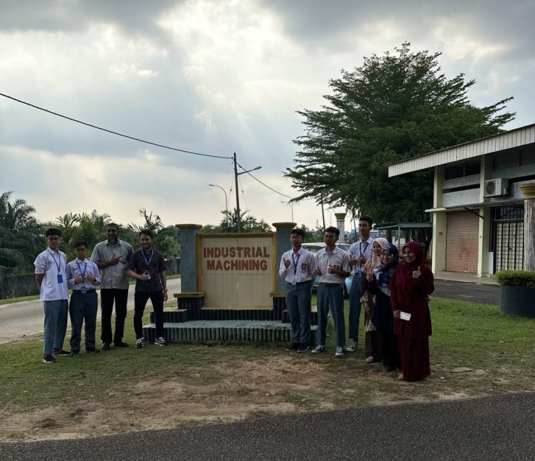 Laporan Lawatan Penanda Aras SMK Al Munawwarah Cilacap ke Kolej Vokasional Sungai Buloh